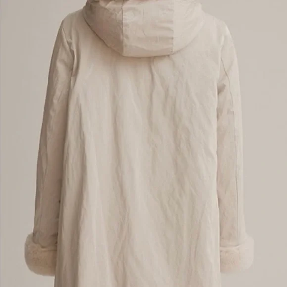 Elegant Cream Faux Fur Reversible Coat - Picture 5 of 7